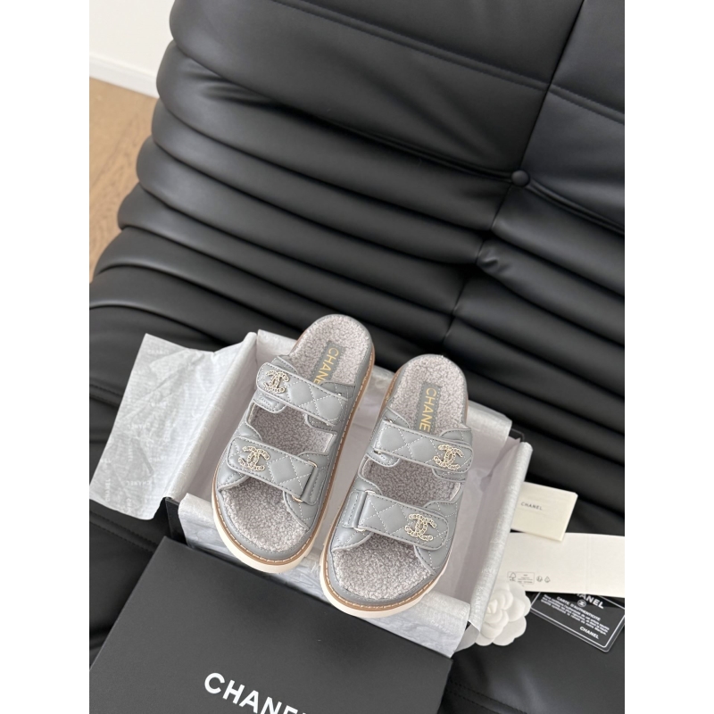 Ch*el slippers